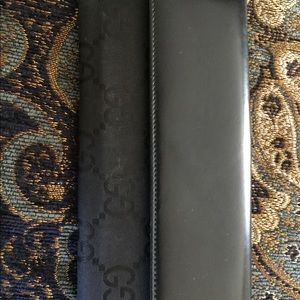 Black Gucci wallet